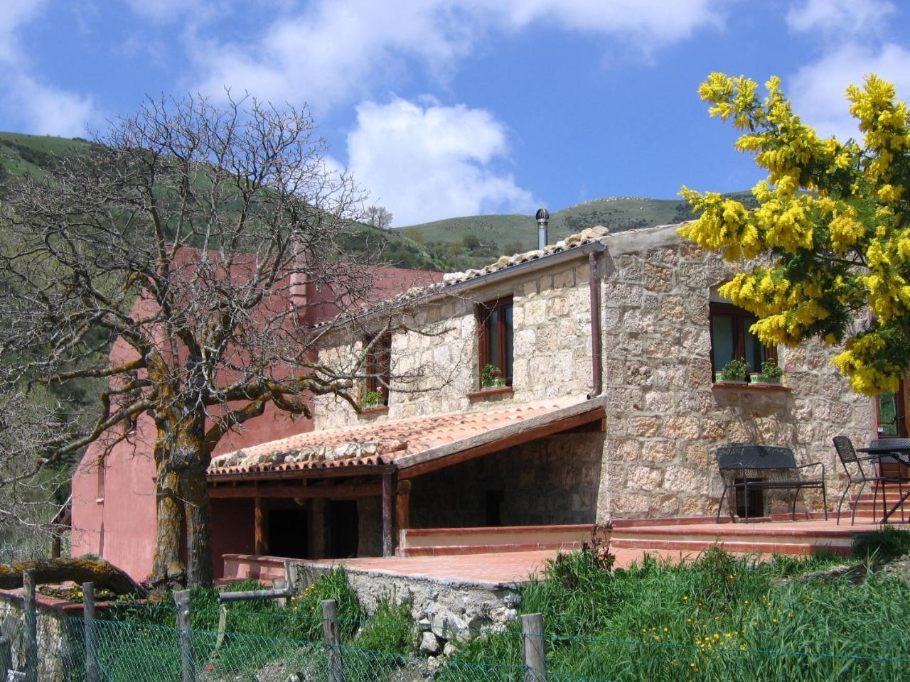 Agriturismo Gelso Villa Castellana Sicula Eksteriør bilde